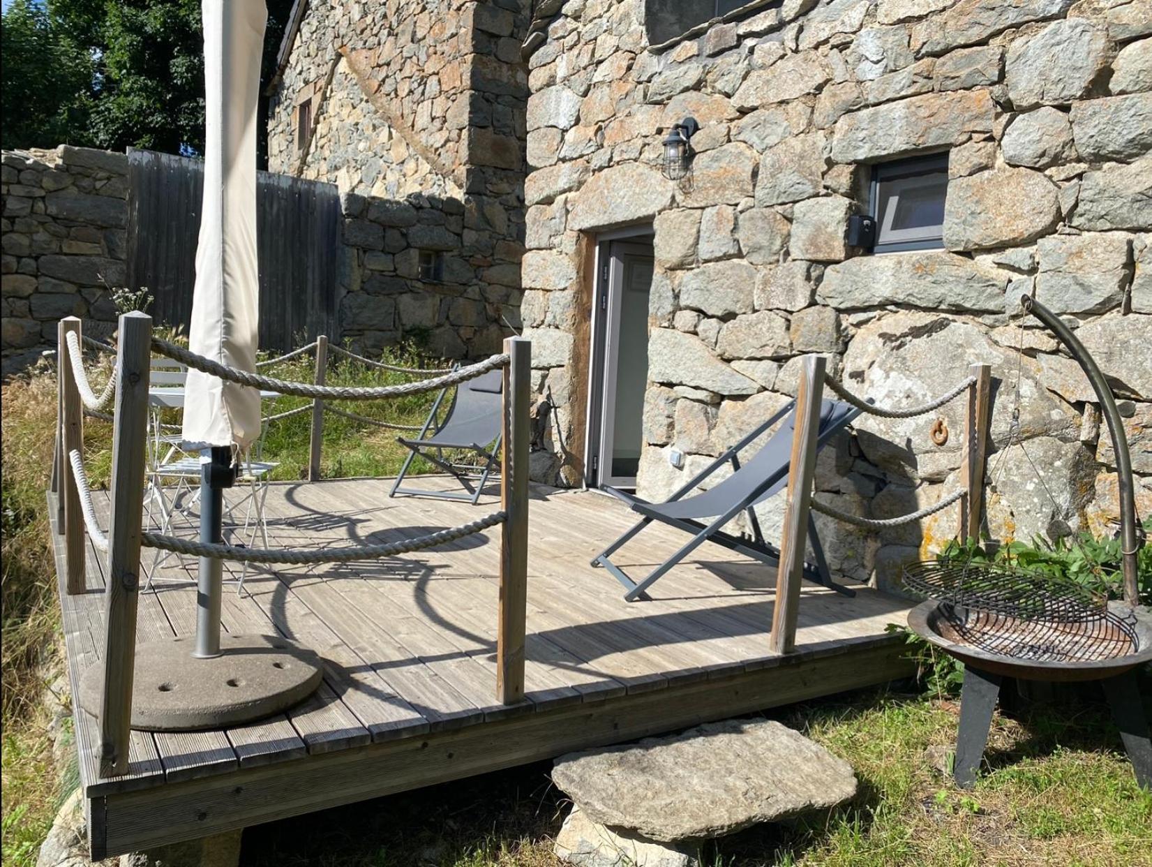 Willa Tiny House De Tempoyrac La Rochette  Zewnętrze zdjęcie